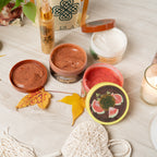 Comba de la Belleza: Mantequilla + exfoliante + agua de rosas