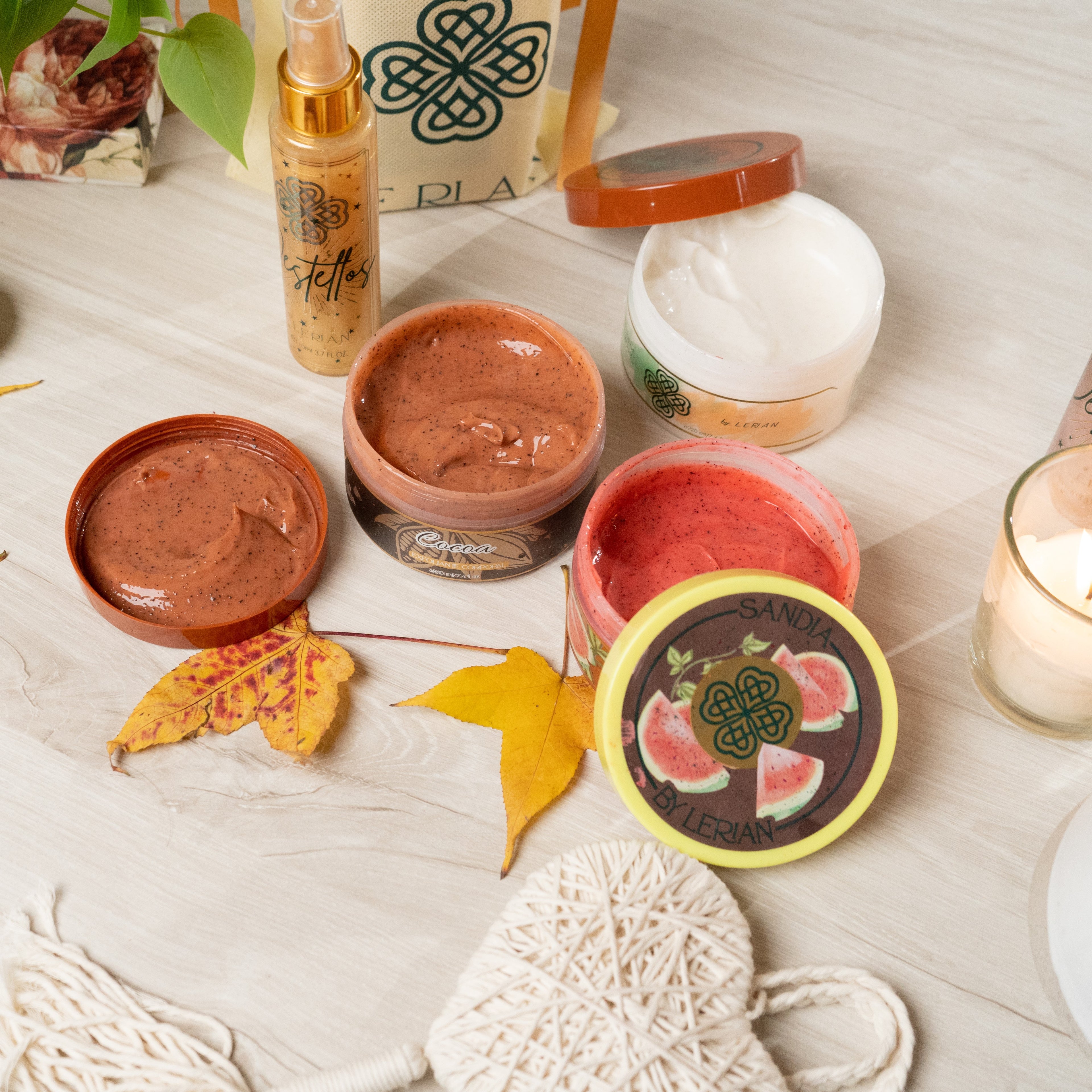 Comba de la Belleza: Mantequilla + exfoliante + agua de rosas